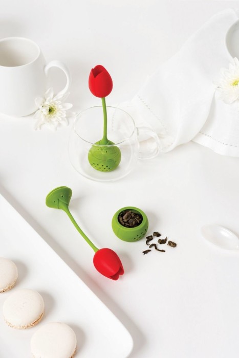 Tulip tea infuser