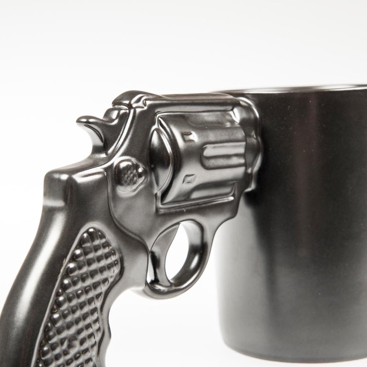 Pistol mug