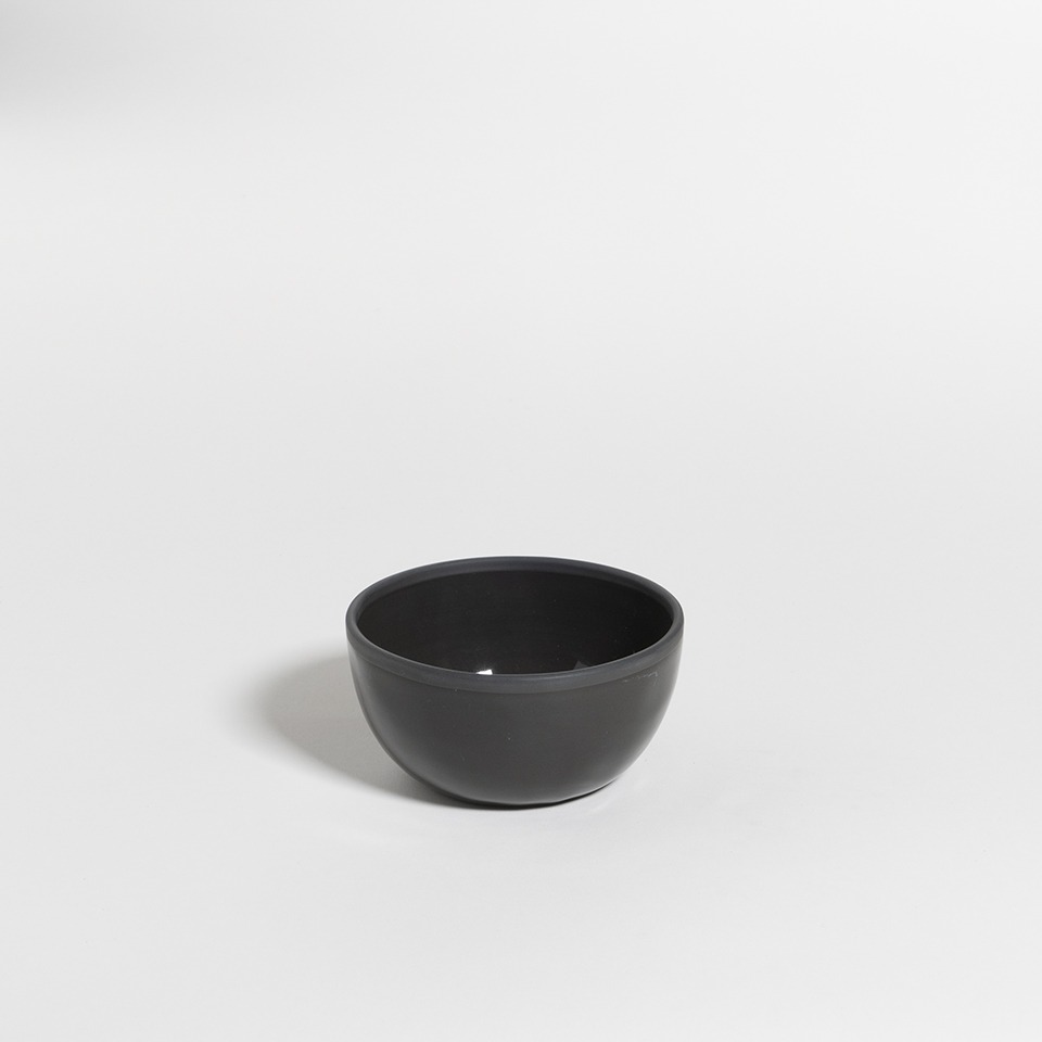 atelier - small bowl black olive