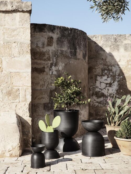 Hourglass pot extra small black