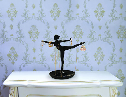 Jewelry stand ballerina