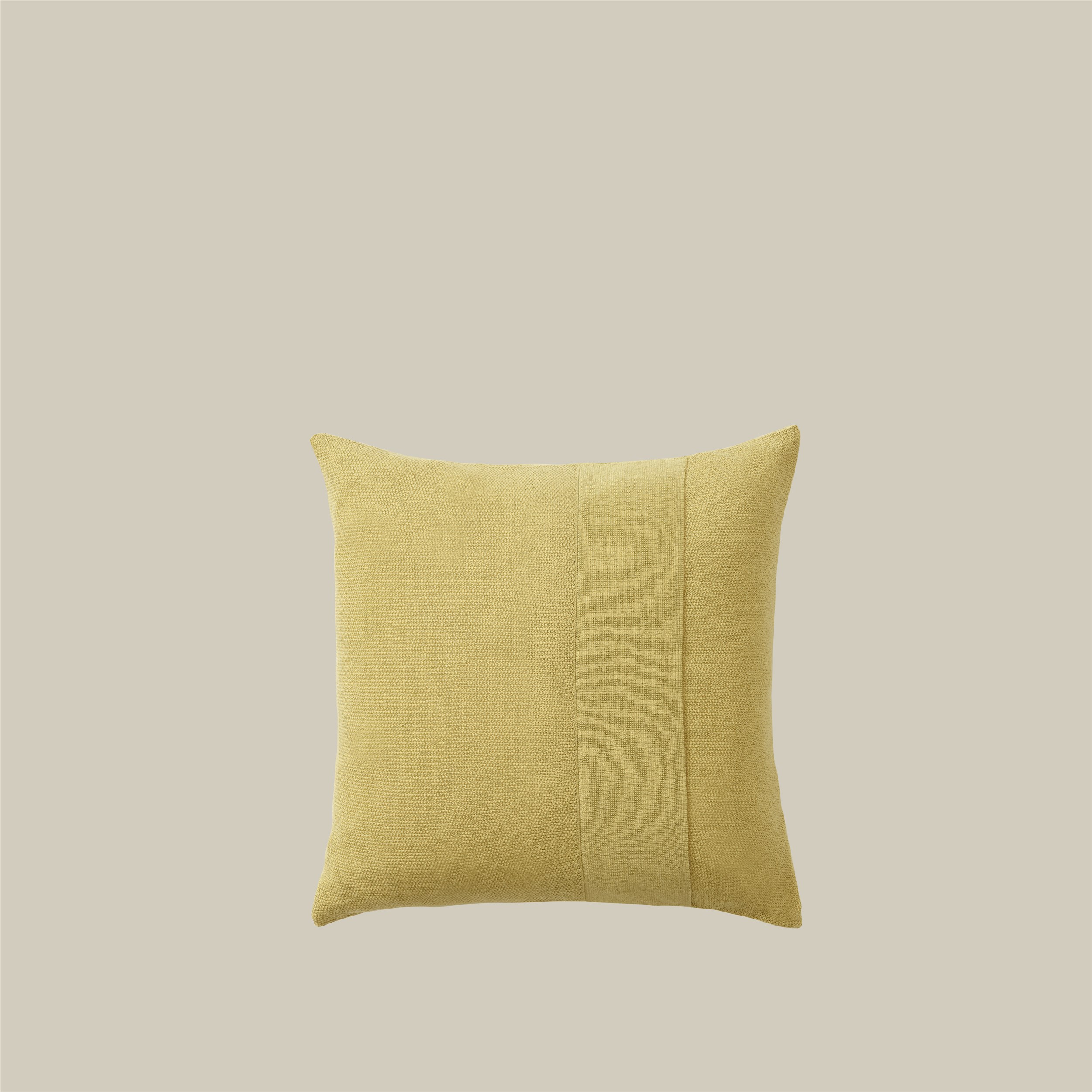 Layer Cushion 50x50 yellow
