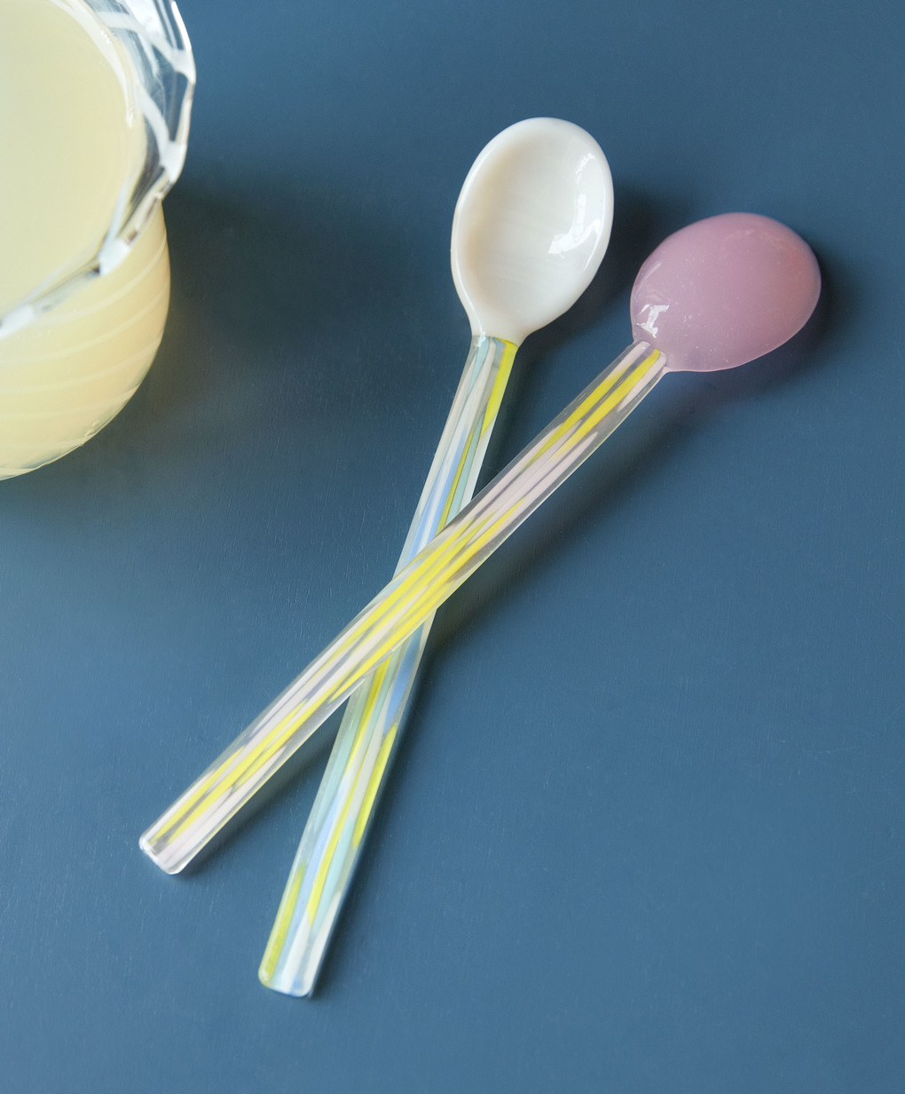 Glass spoons flat 2pcs light pink and white