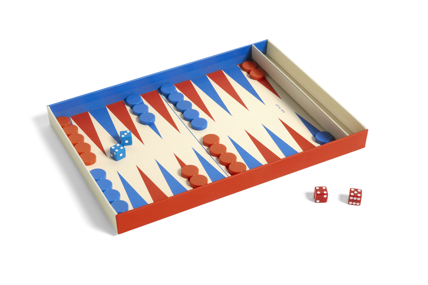 Play backgammon off-white