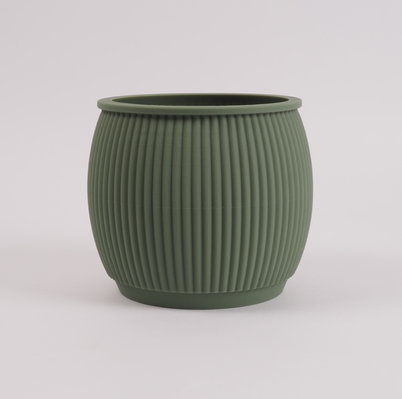 Chubby silicone flowerpot olive green