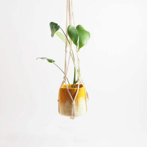 Flower pot hanger