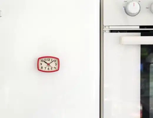 Magnetic alarm clock red