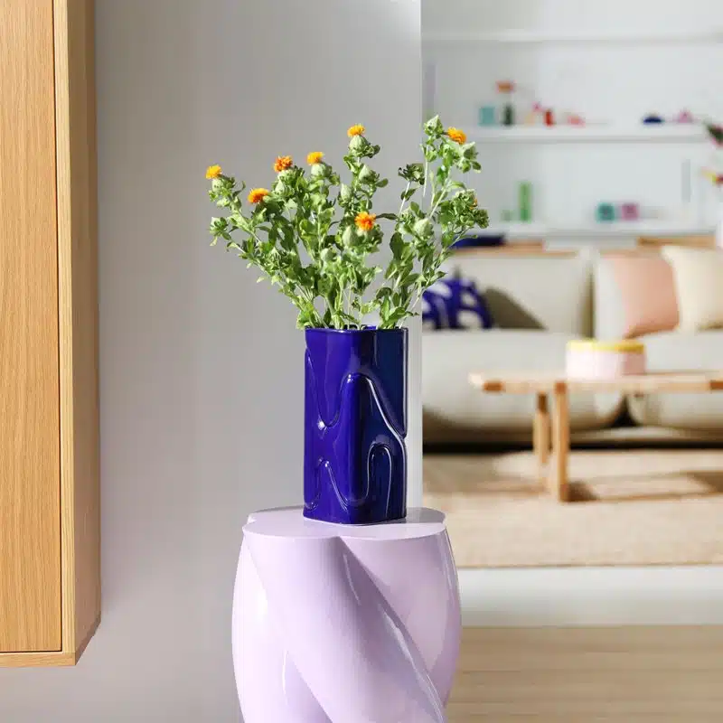 Vase puffy dark blue