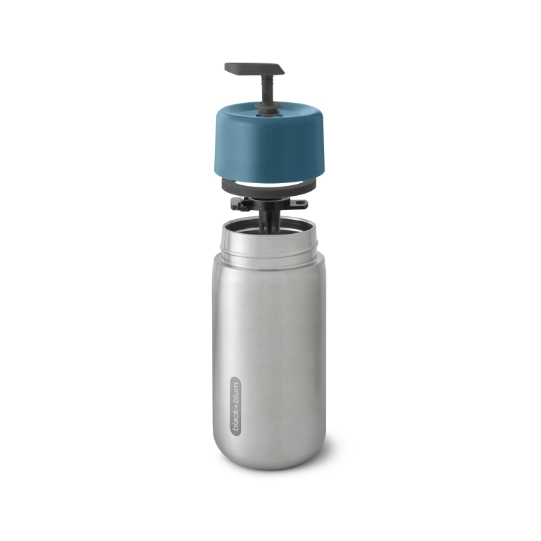 Insulated travel cup ocean