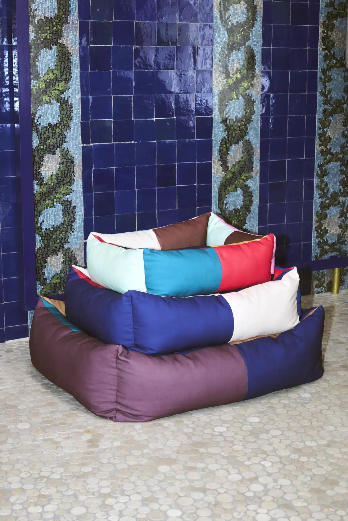 Dog bed small medium red - blue