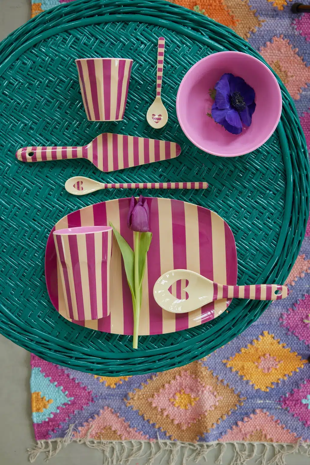 Melamine cup stripes