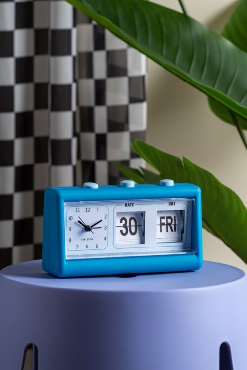 Alarm clock data flip bright blue