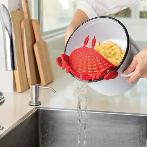 Ototo crabby clip on strainer