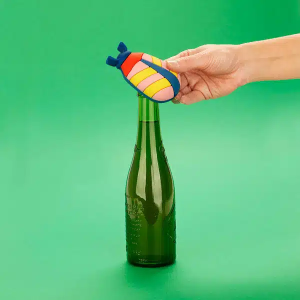 Balvi flesopener the beetles rood