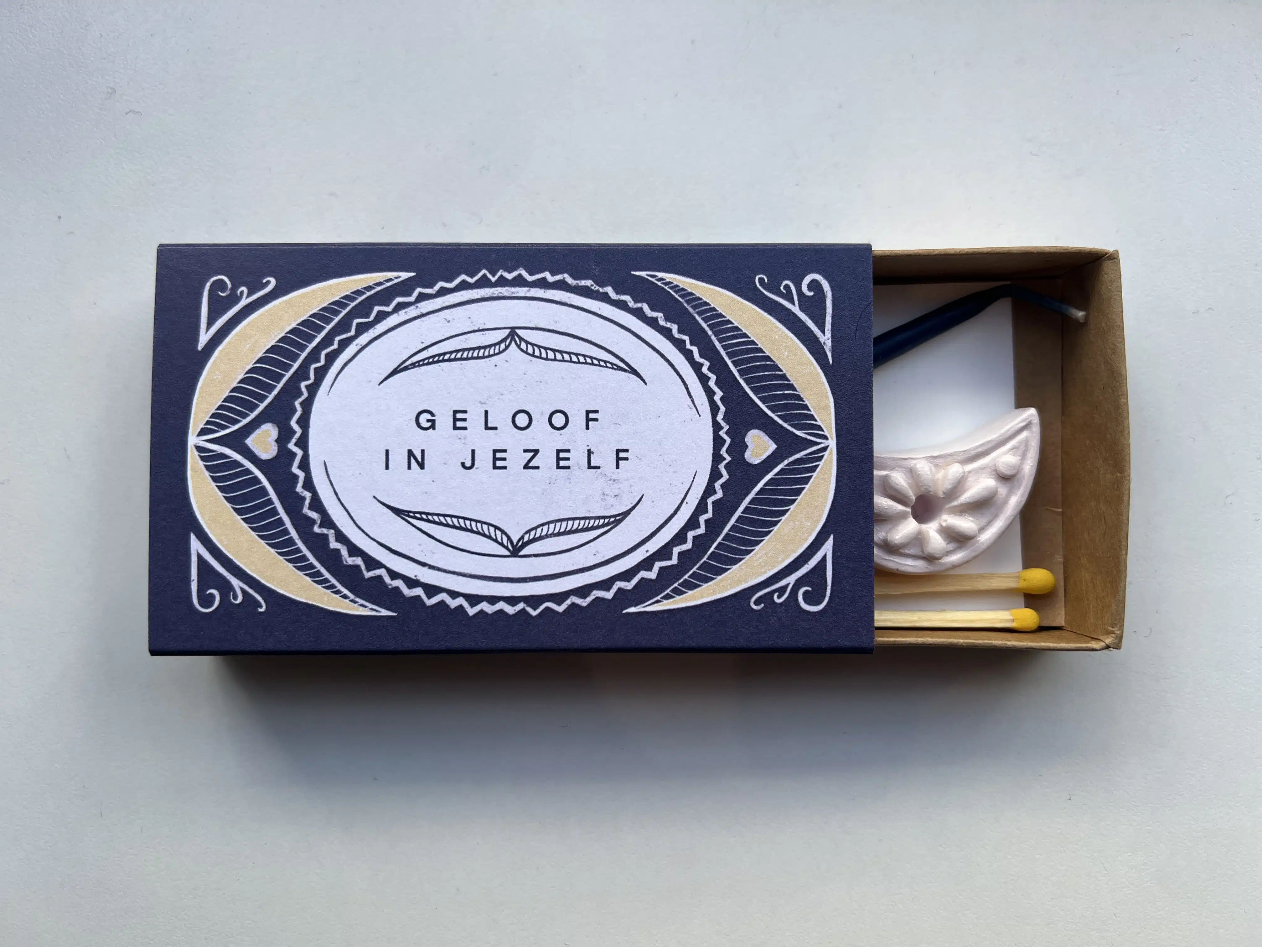 Verstuur een kaarsje geloof in jezelf blauw