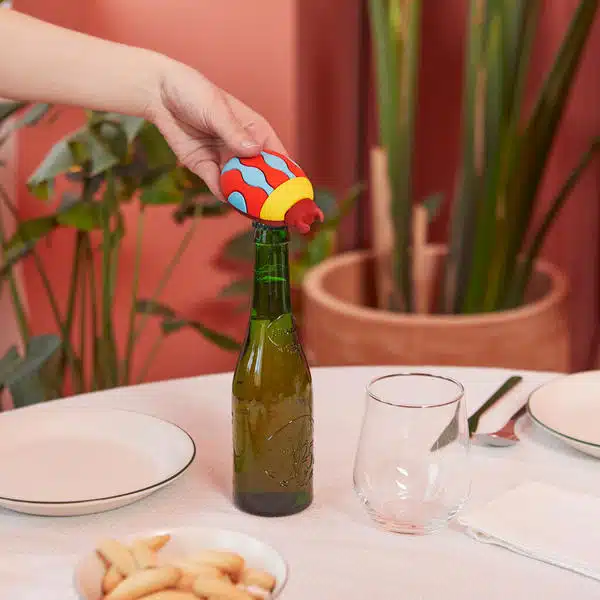 Balvi flesopener the beetles geel