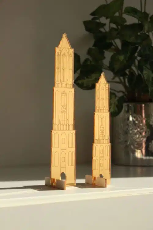 JUDS Plexiglas Domtoren staand 16 cm goud