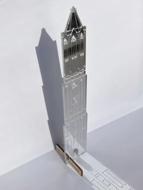 JUDS Plexiglas Domtoren staand 16 cm zilver