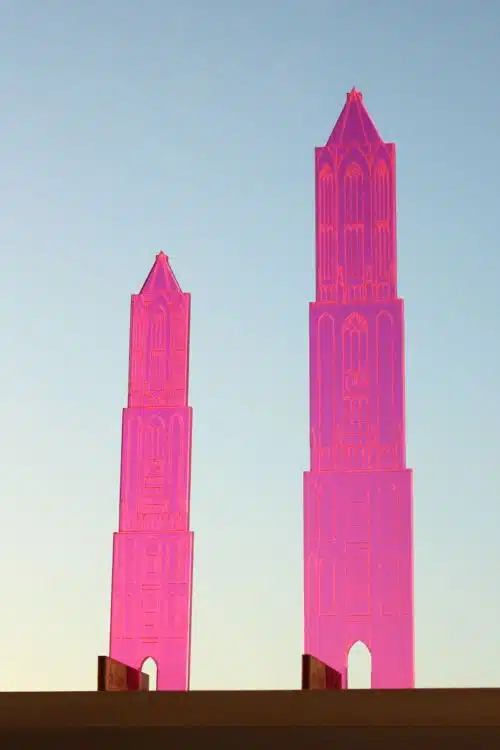 JUDS Plexiglas Domtoren staand 16 cm roze