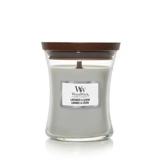 Woodwick Lavender & cedar kaars medium
